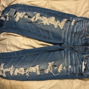 American eagle ripped skinny jeans
